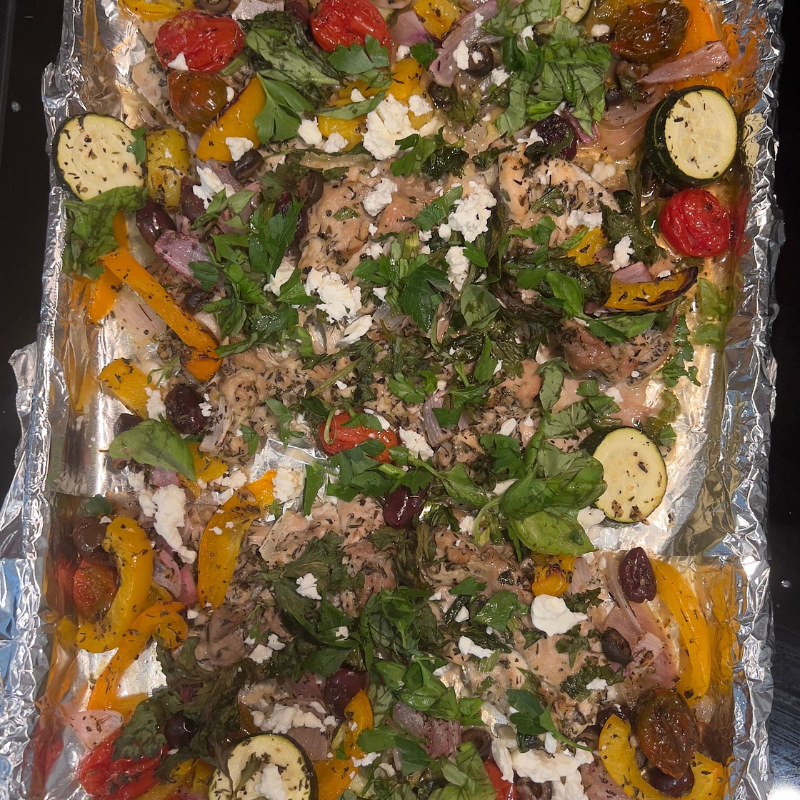 Quick Greek Sheet Pan Chicken Recipe (30-Minute Mediterranean Meal)