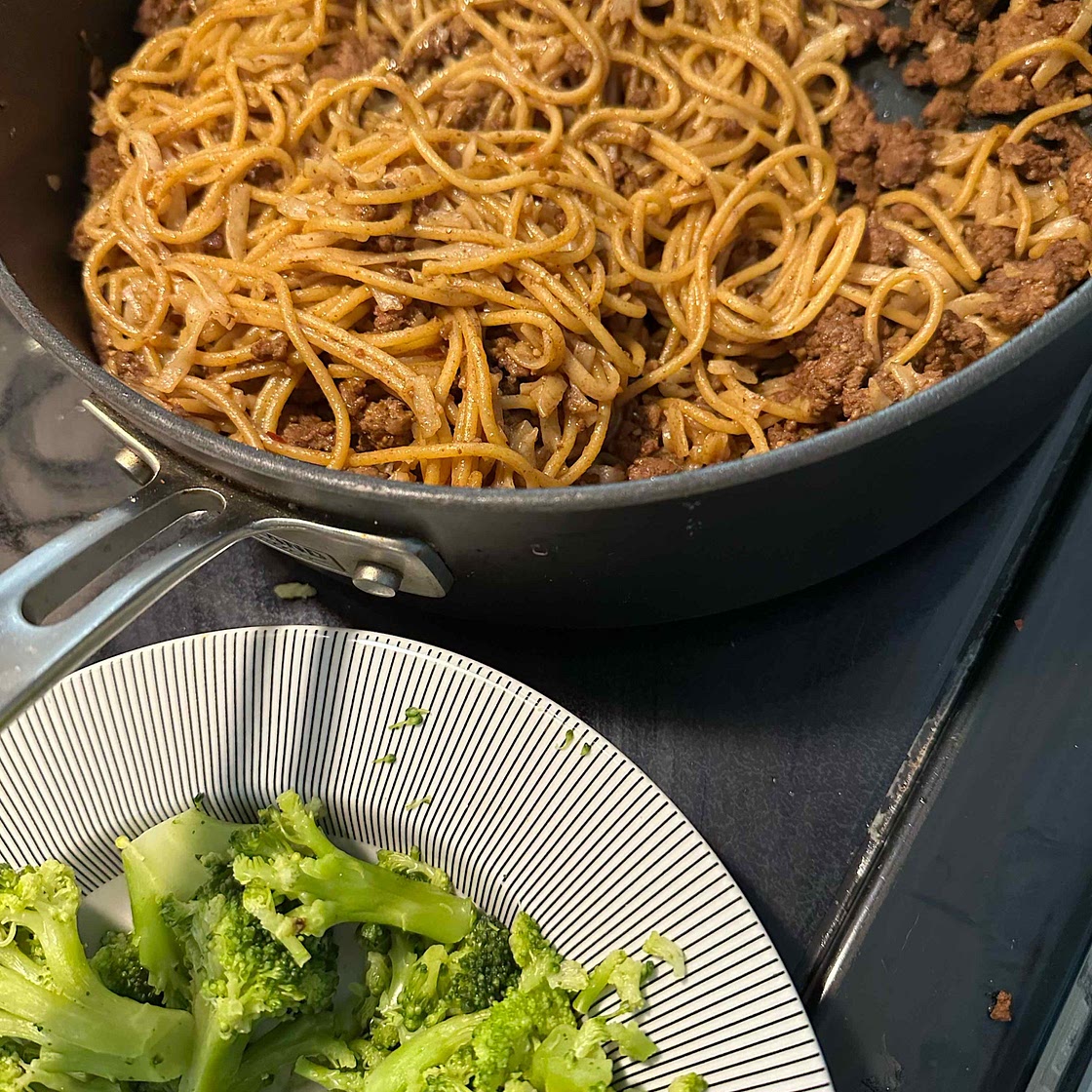 Mongolian Noodles with Ground Beef