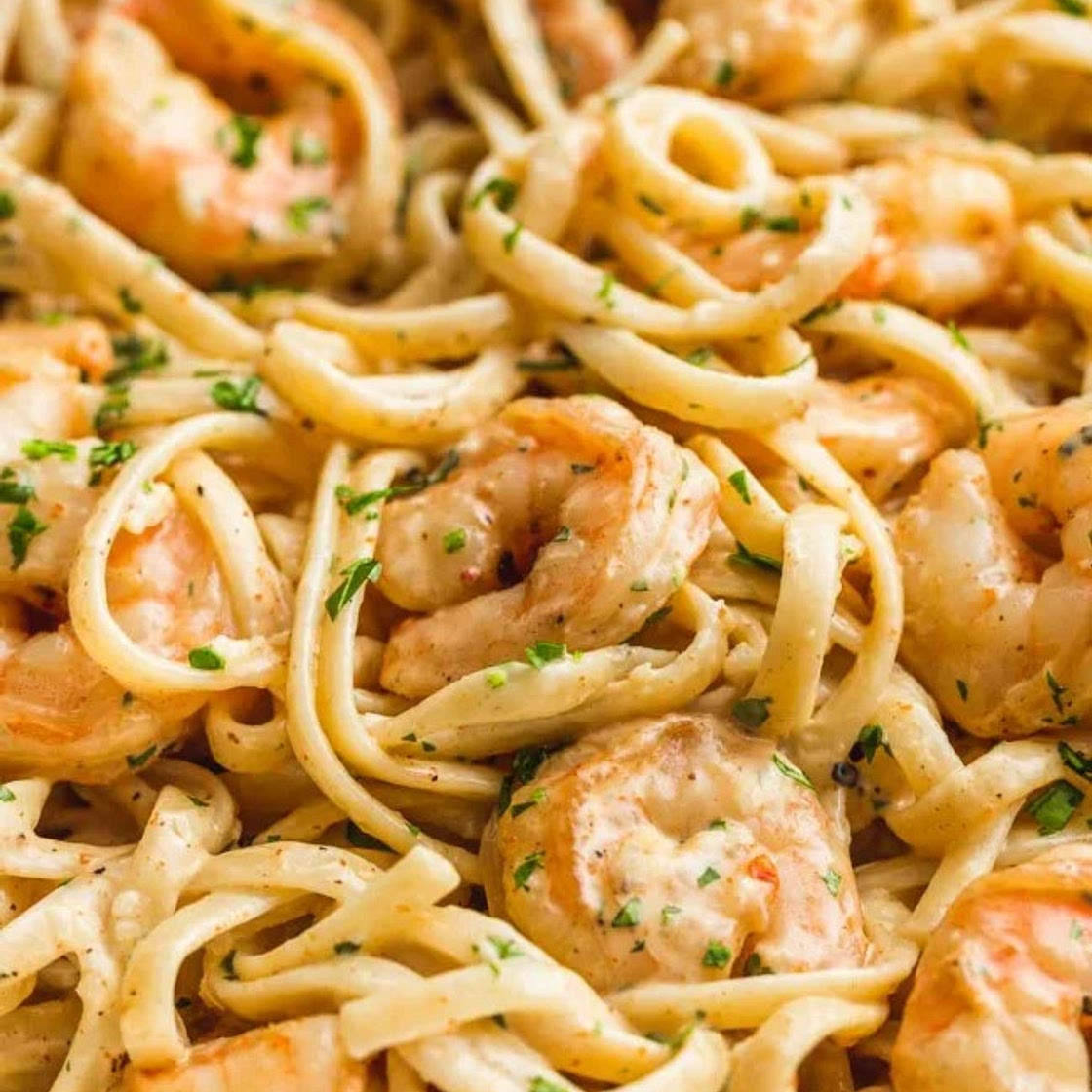 Creamy Garlic Shrimp Pasta