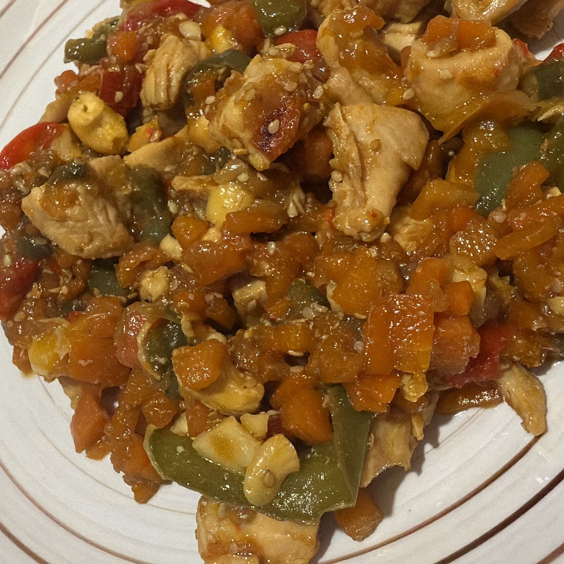 Pollo con verduras y anacardos a la soja y miel
