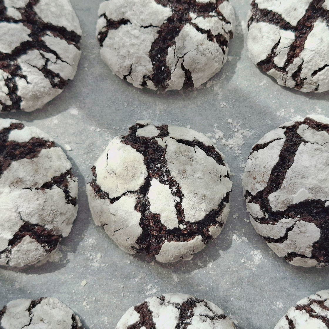 Chocolate Crinkle Cookies