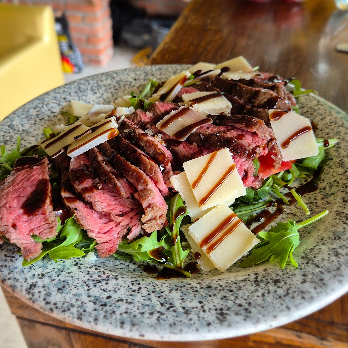 Beefsteak salad