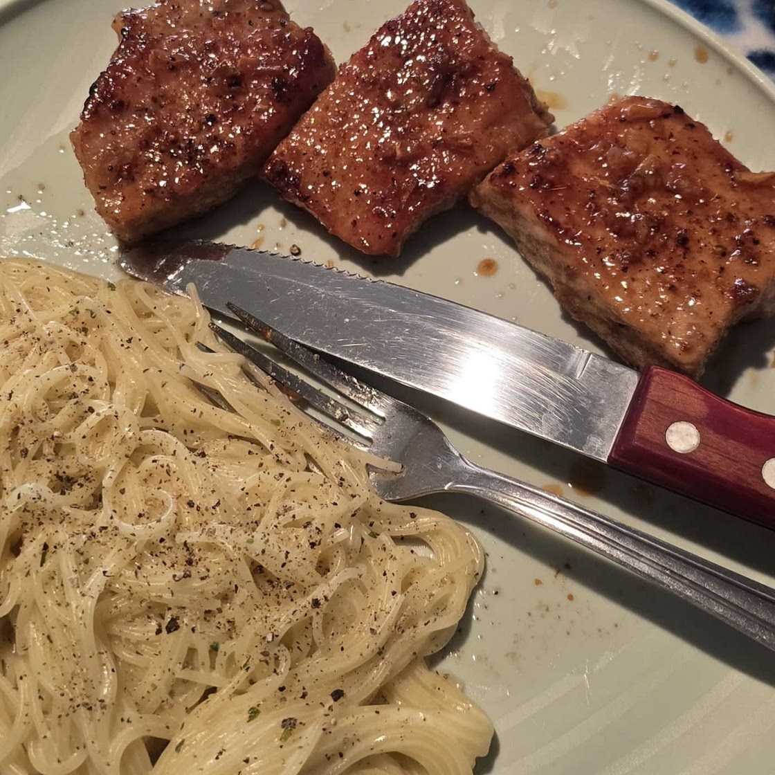 Easy Honey Garlic Pork Chops Recipe