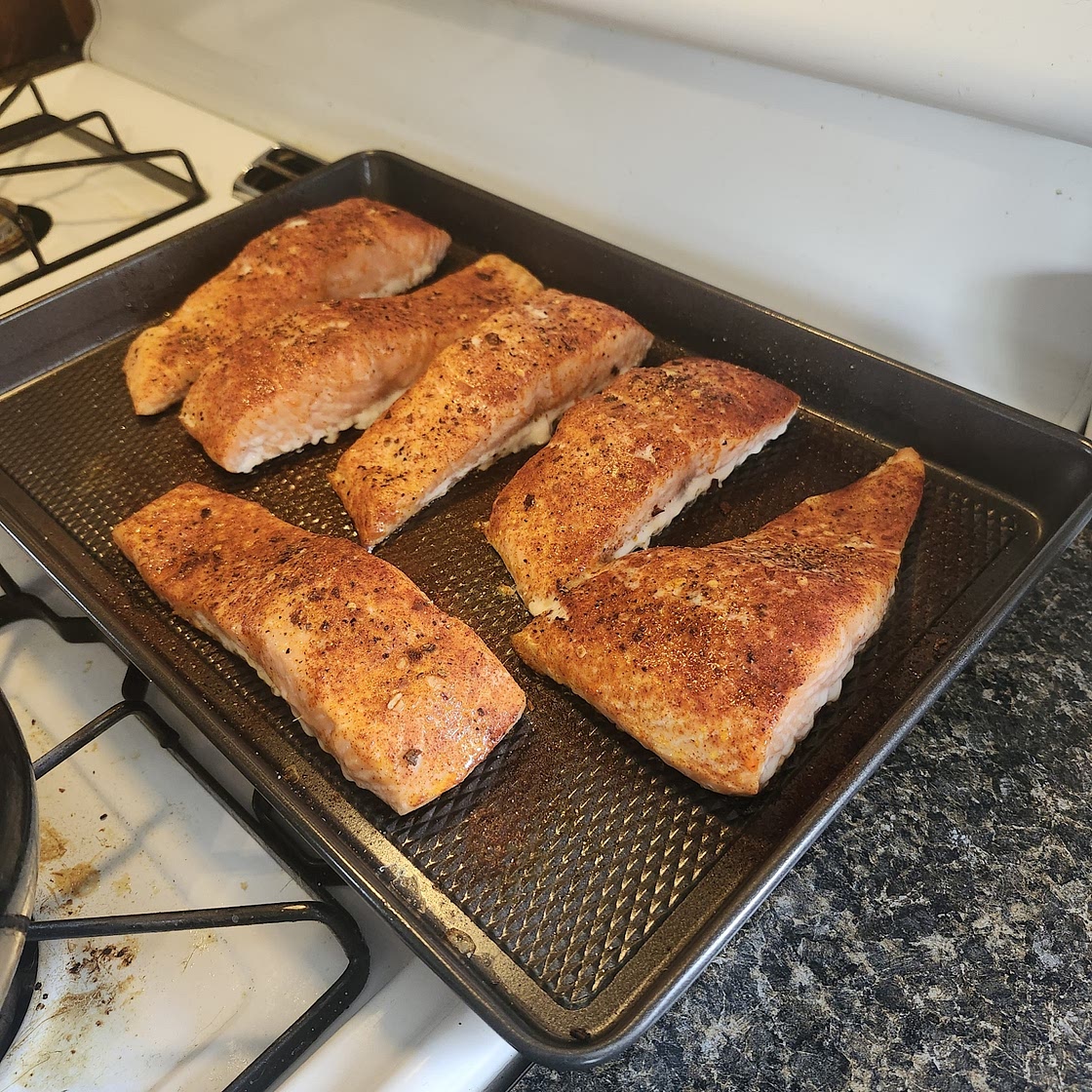 Sicilian-style salmon with garlic mushrooms