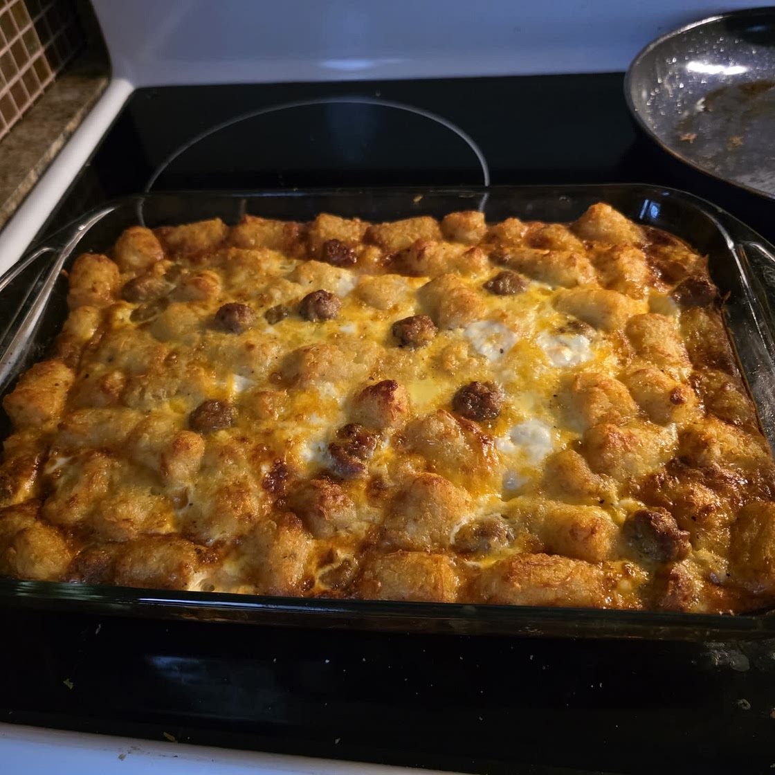 Tater Tot Sausage Breakfast Casserole