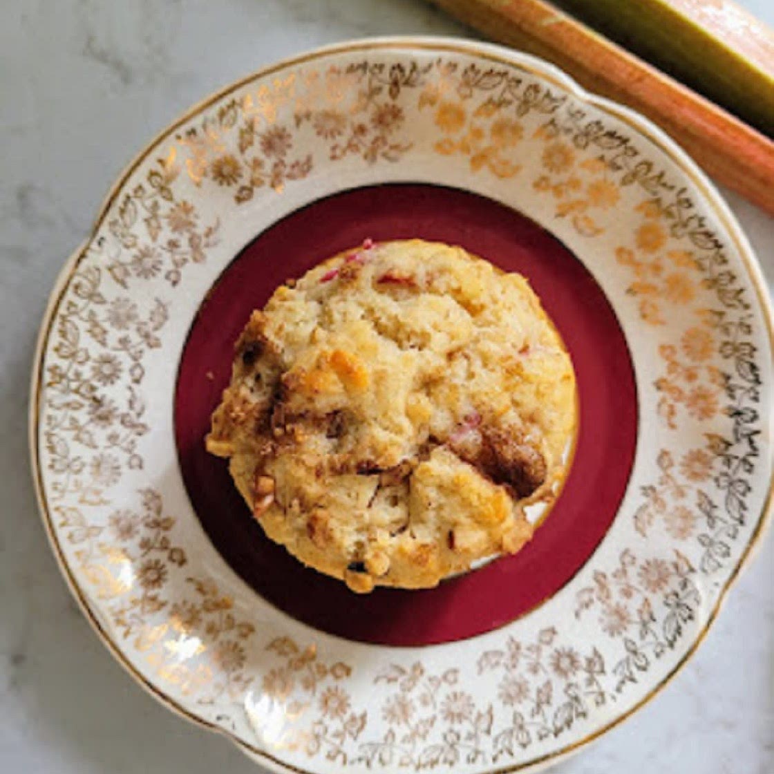Tangy Sweet Rhubarb Muffins