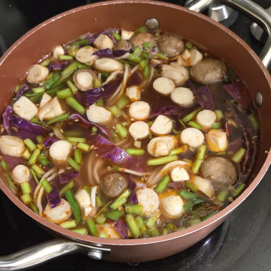 Easy Hot and Sour Soup with Vegetables and Tofu