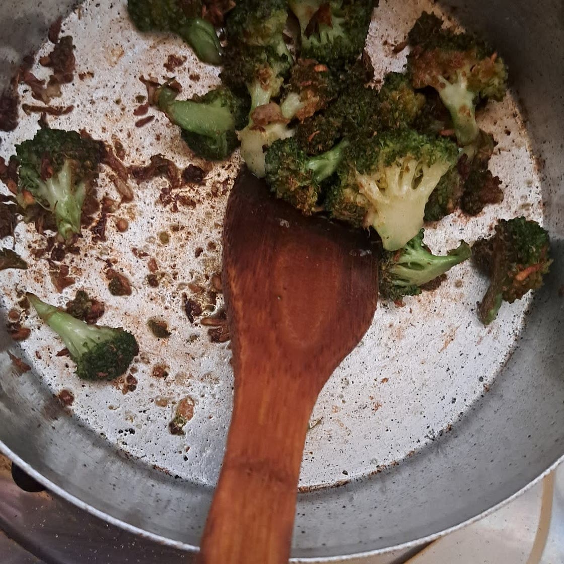Garlic Fried Broccoli