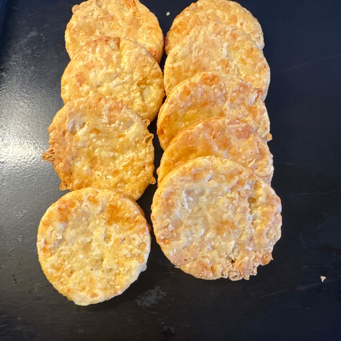Cheesy puff biscuit 