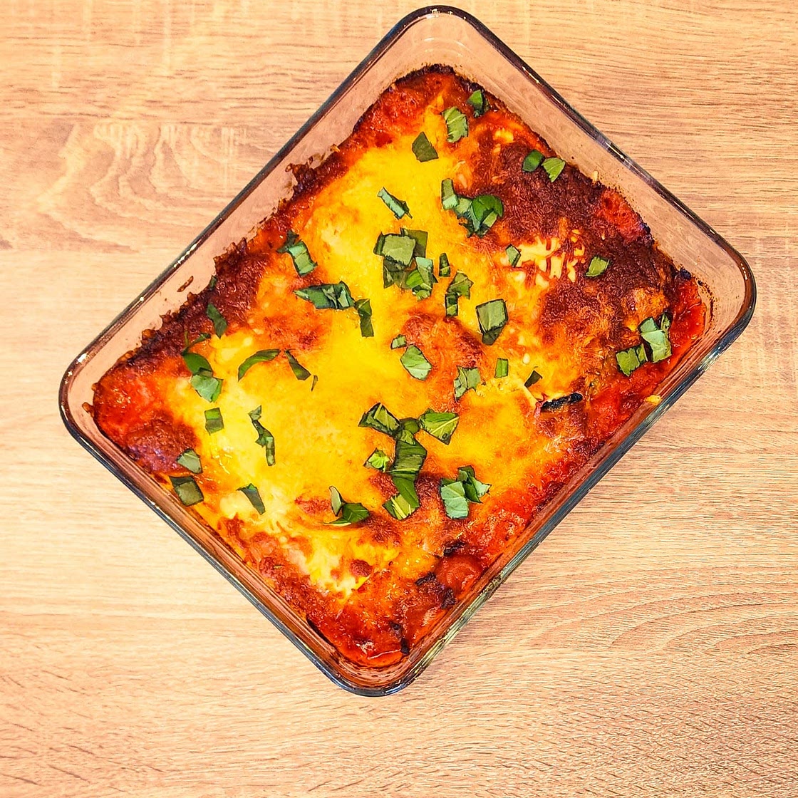 Lasagne aux légumes et basilic frais