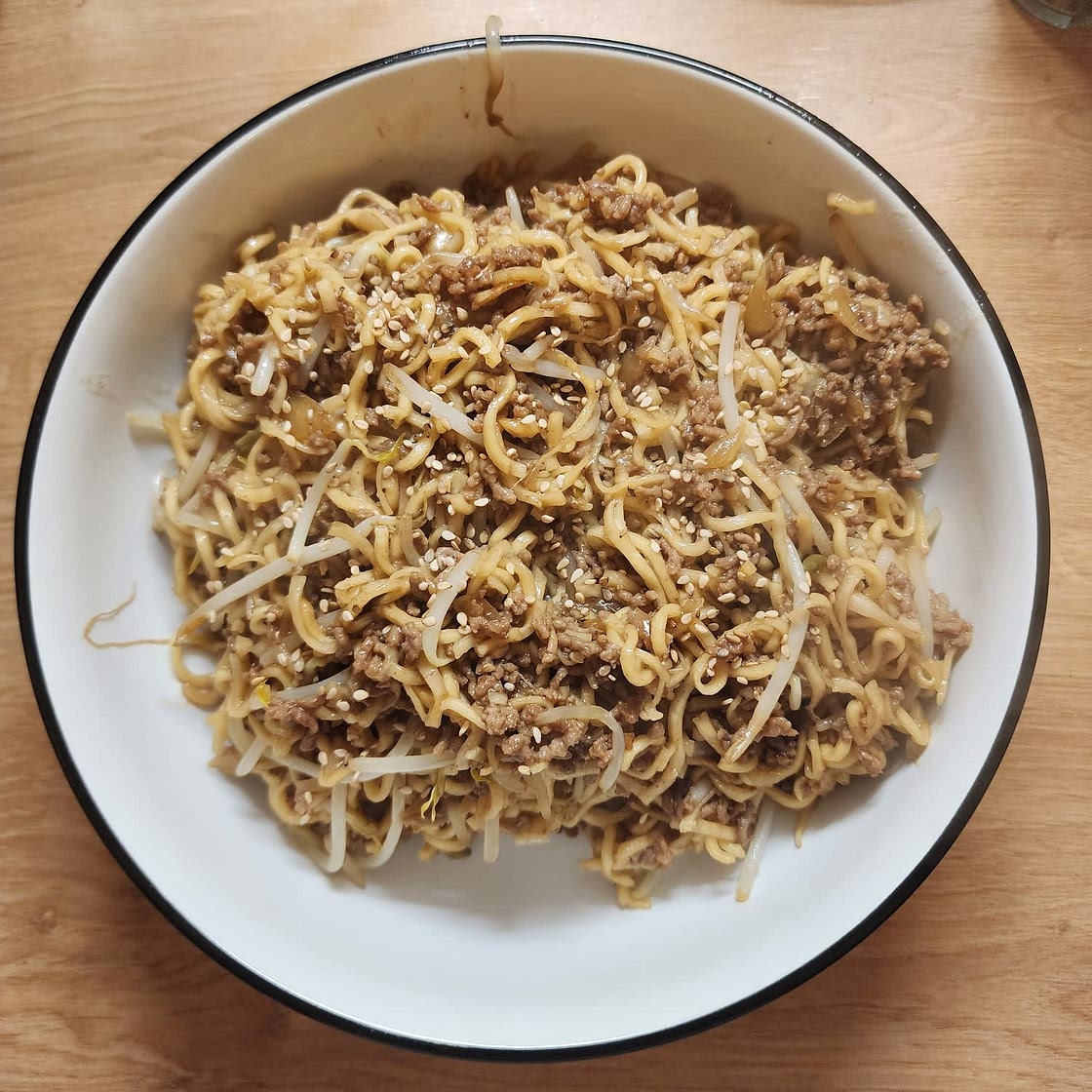 Quick Asian Beef Ramen Noodles