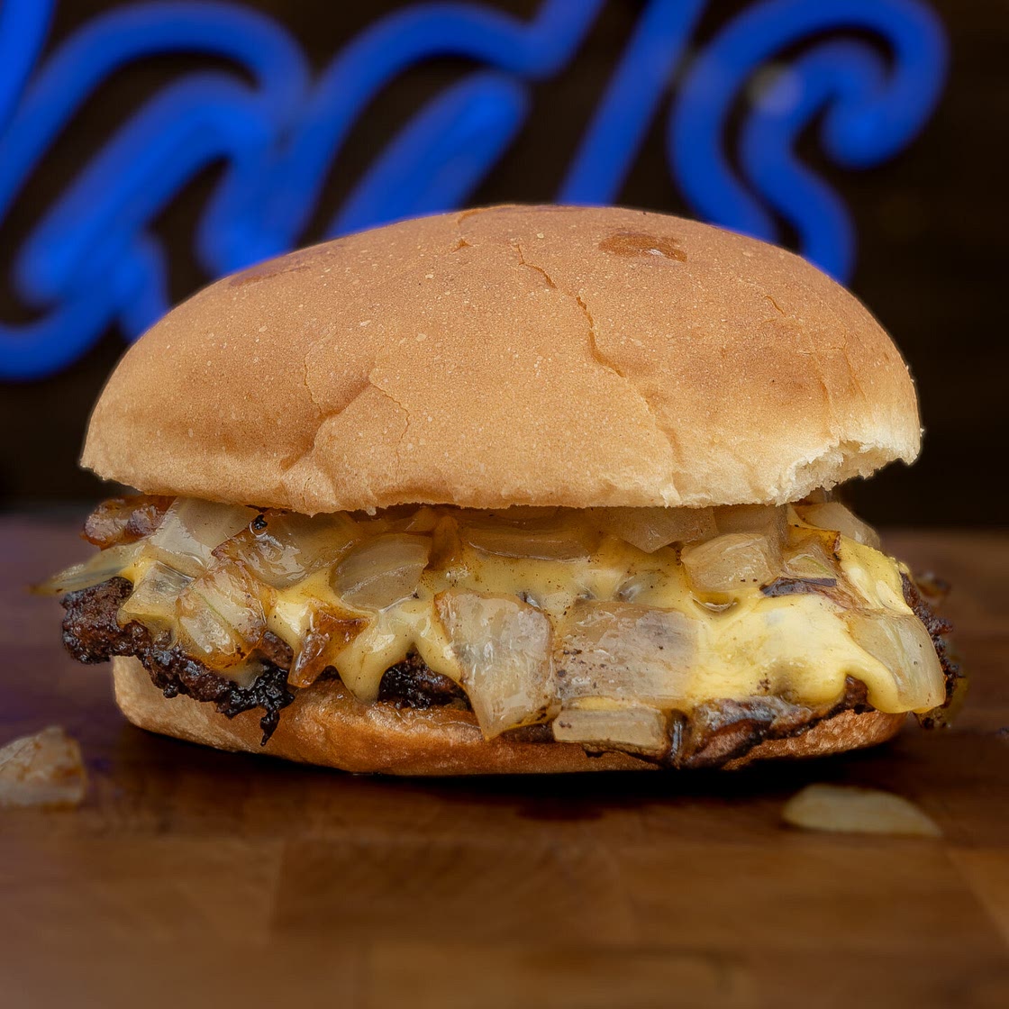 Smash Grated Butter Burger with Grilled Onions