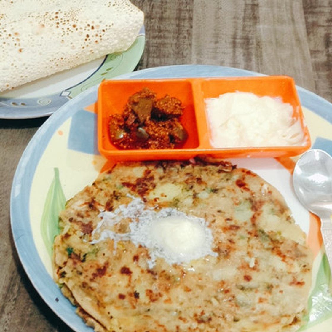 ग्रीन स्टफ आलू पराठा (Green Stuff Aloo Paratha recipe in Hindi)