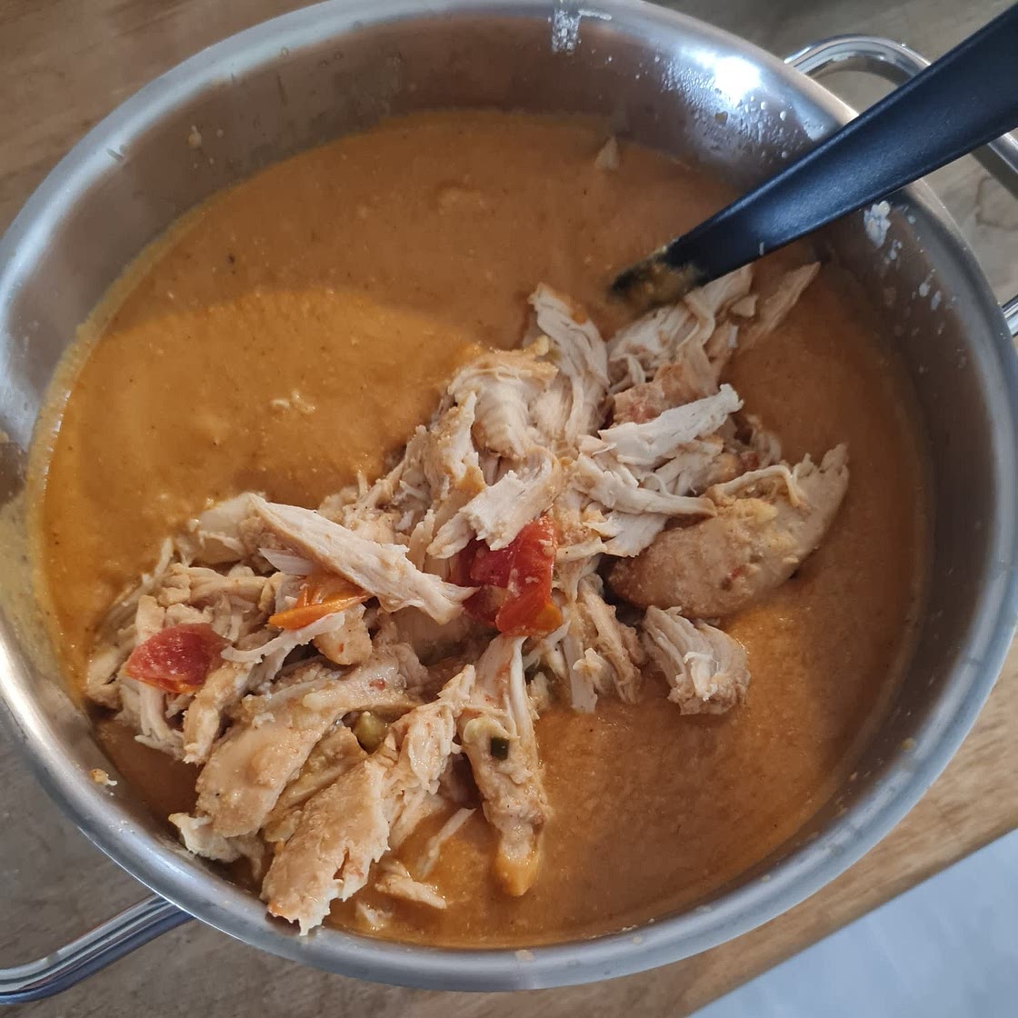Slow Cooker Creamy Tomato Basil Chicken