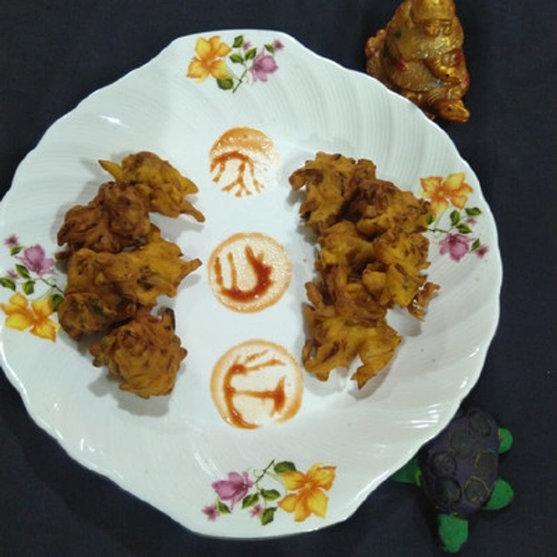प्याज के पकौड़े (pyaz ke pakore recipe in Hindi)