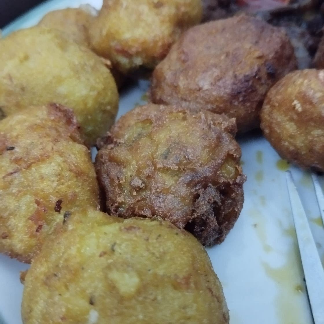 Spicy Cheesy Potato Balls