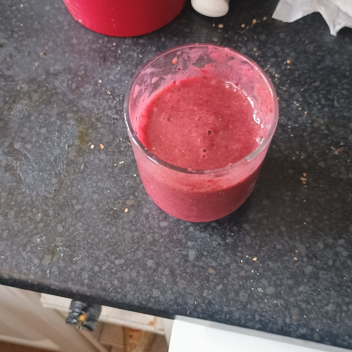 Simply berries smoothie