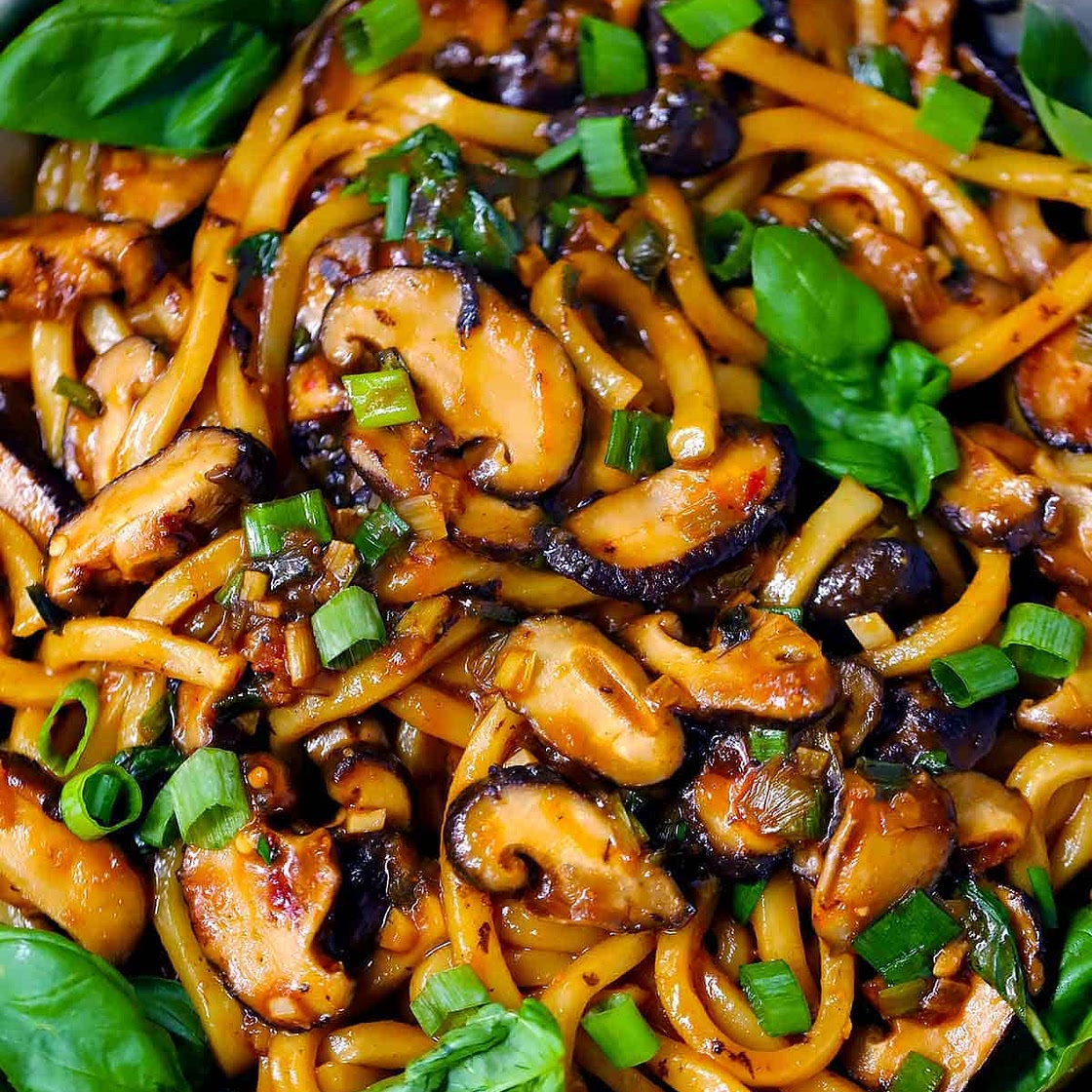 Udon Stir Fry w/ Mushrooms