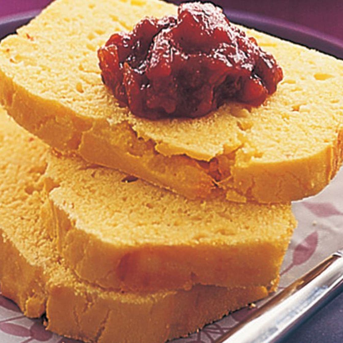 Chilli and cheese cornbread
