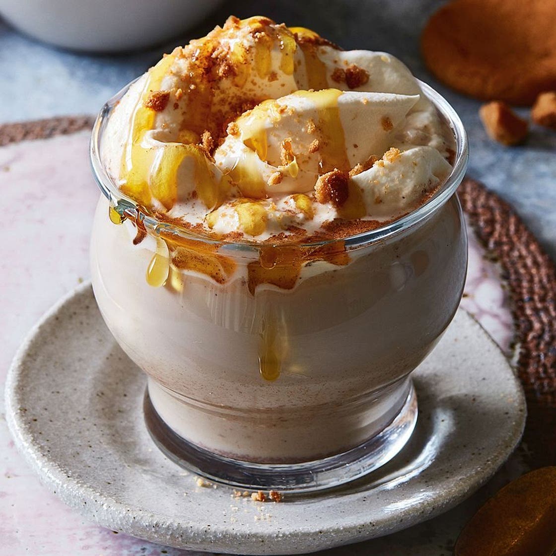 Slow-cooker gingerbread cafe latte