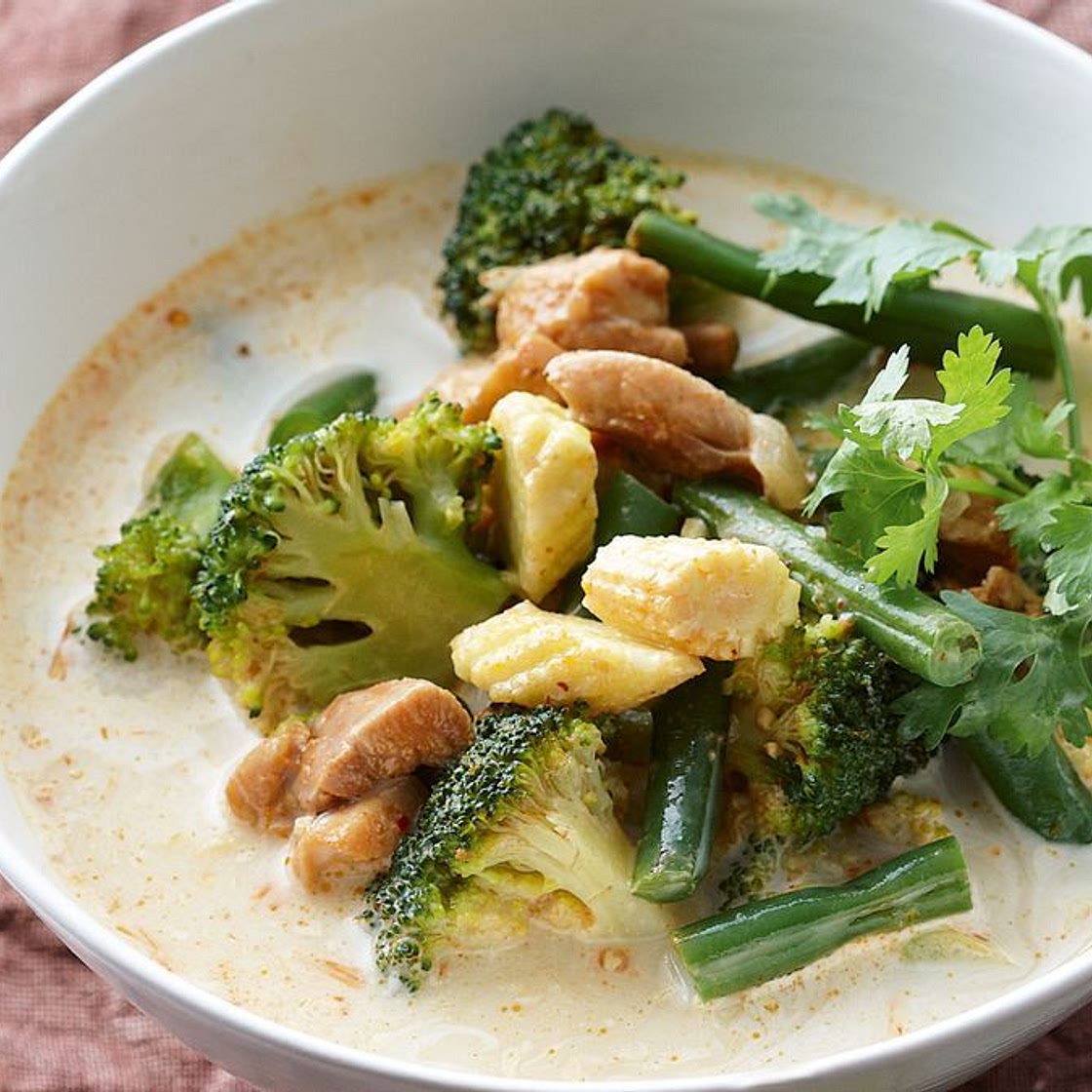 Thai red curry soup