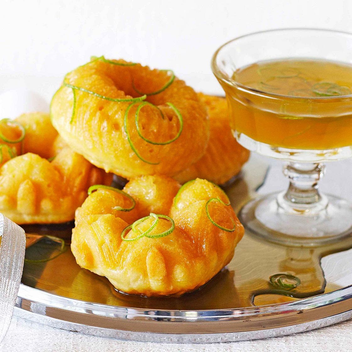 Fruity rum babas