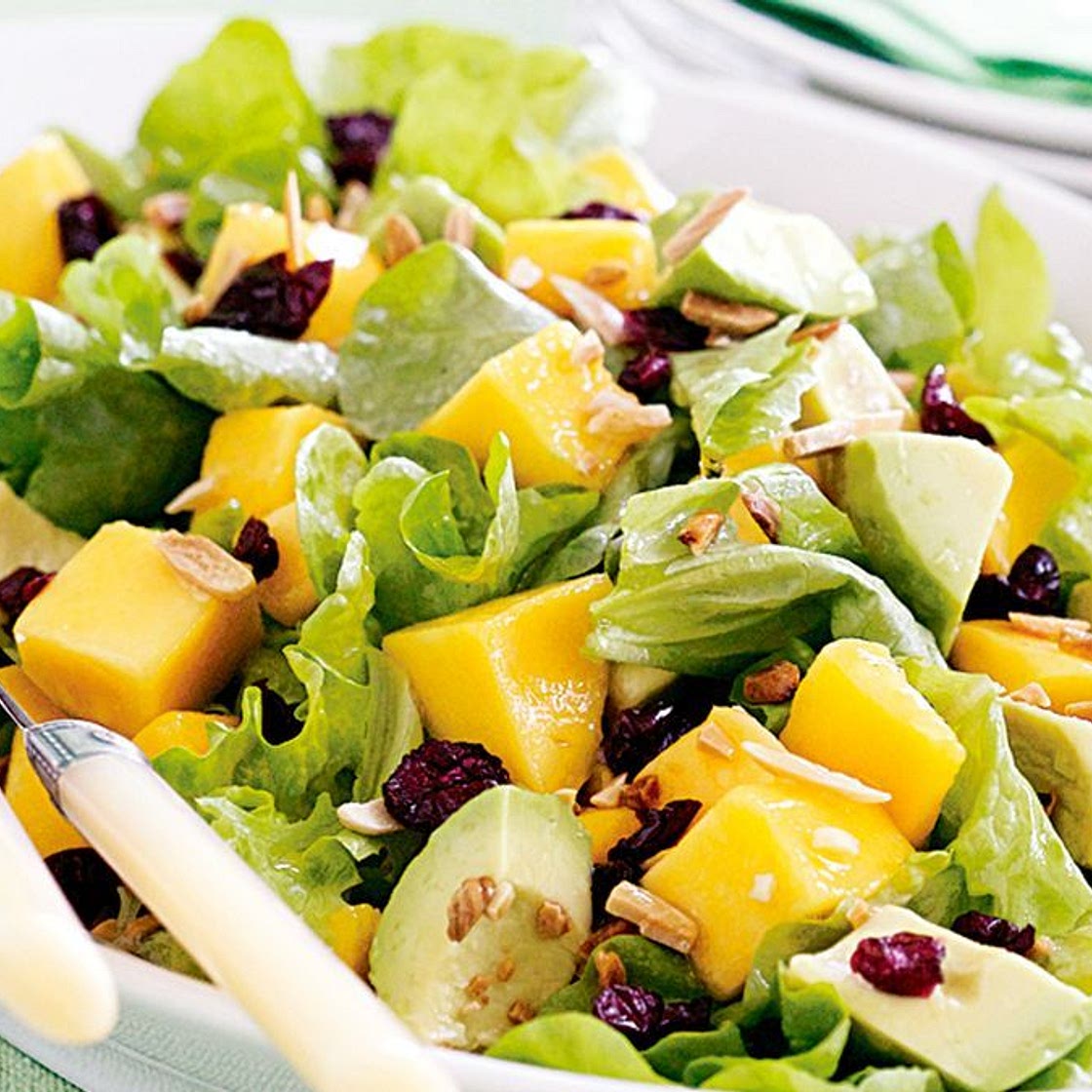 Lettuce, avocado and mango salad