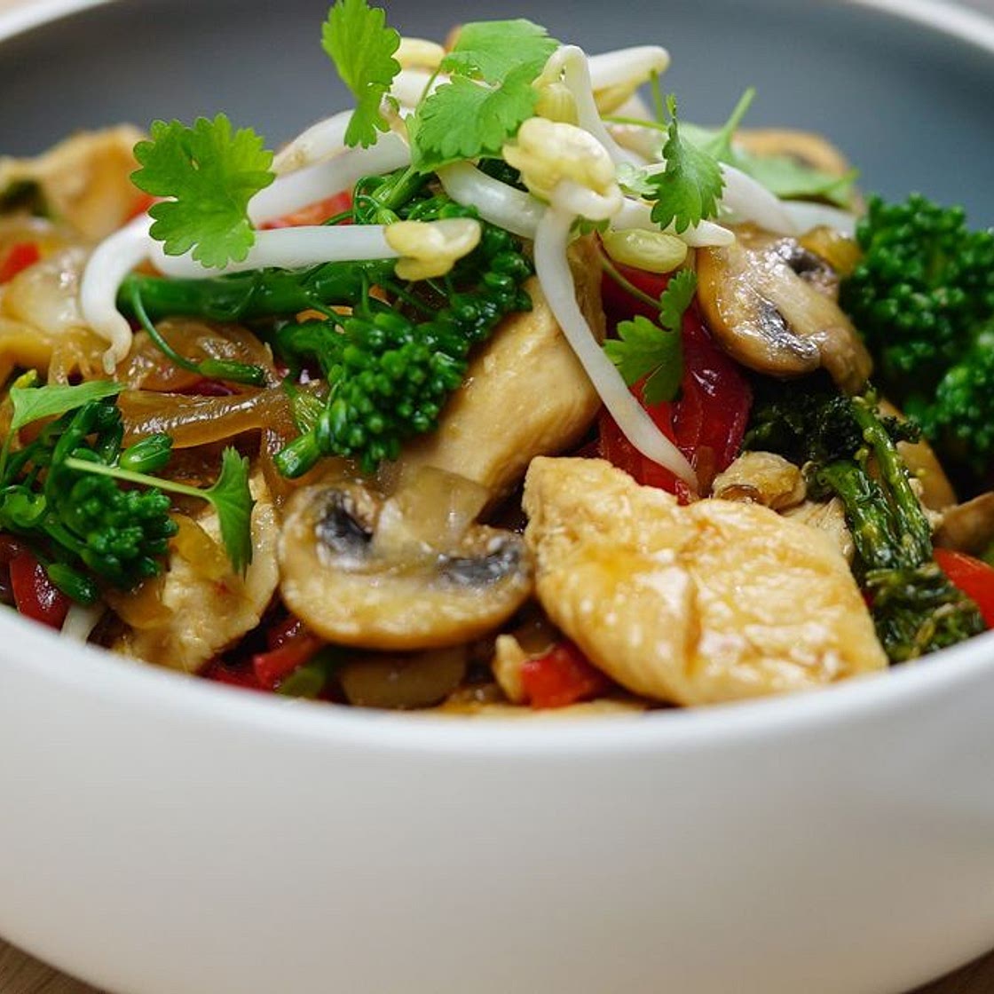 Simple chicken and vegetable stir-fry recipe