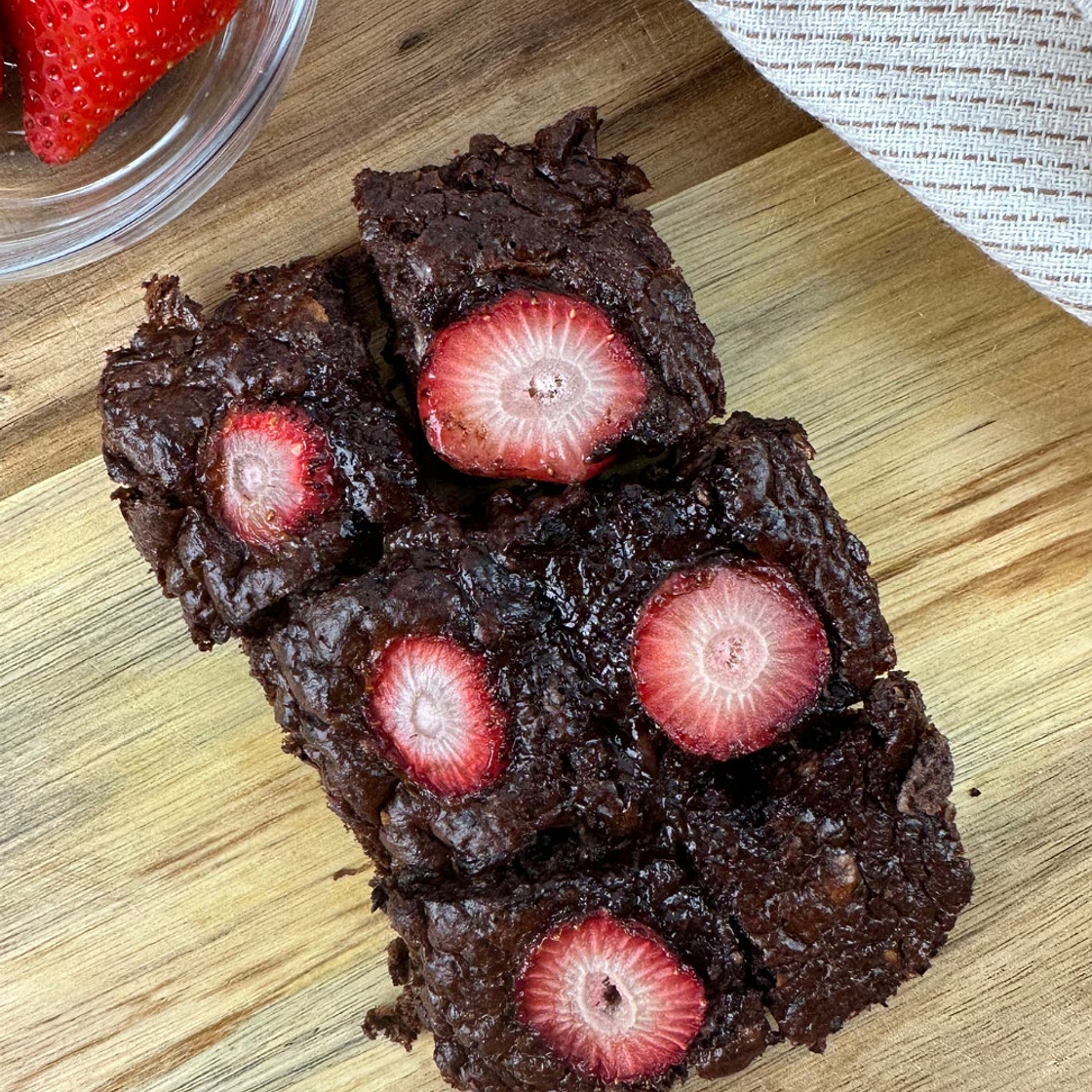 Low-Sugar Chocolate Brownie | Bari Tasty