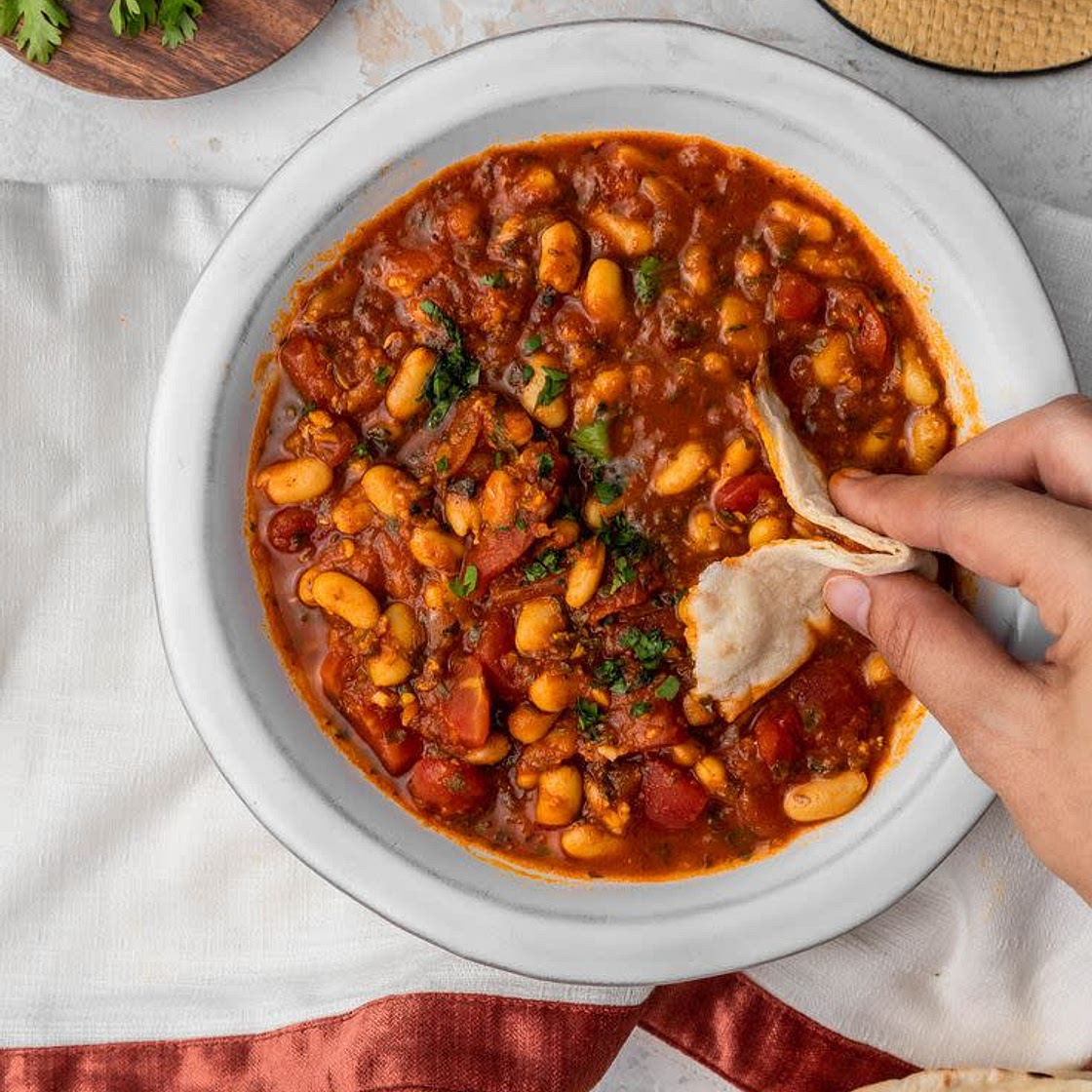Sweet and smokey paprika white beans