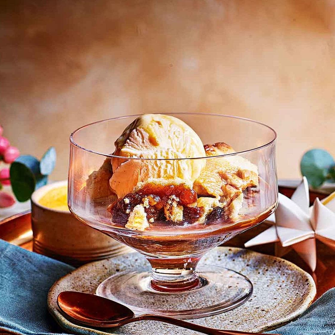 Mince pie affogato
