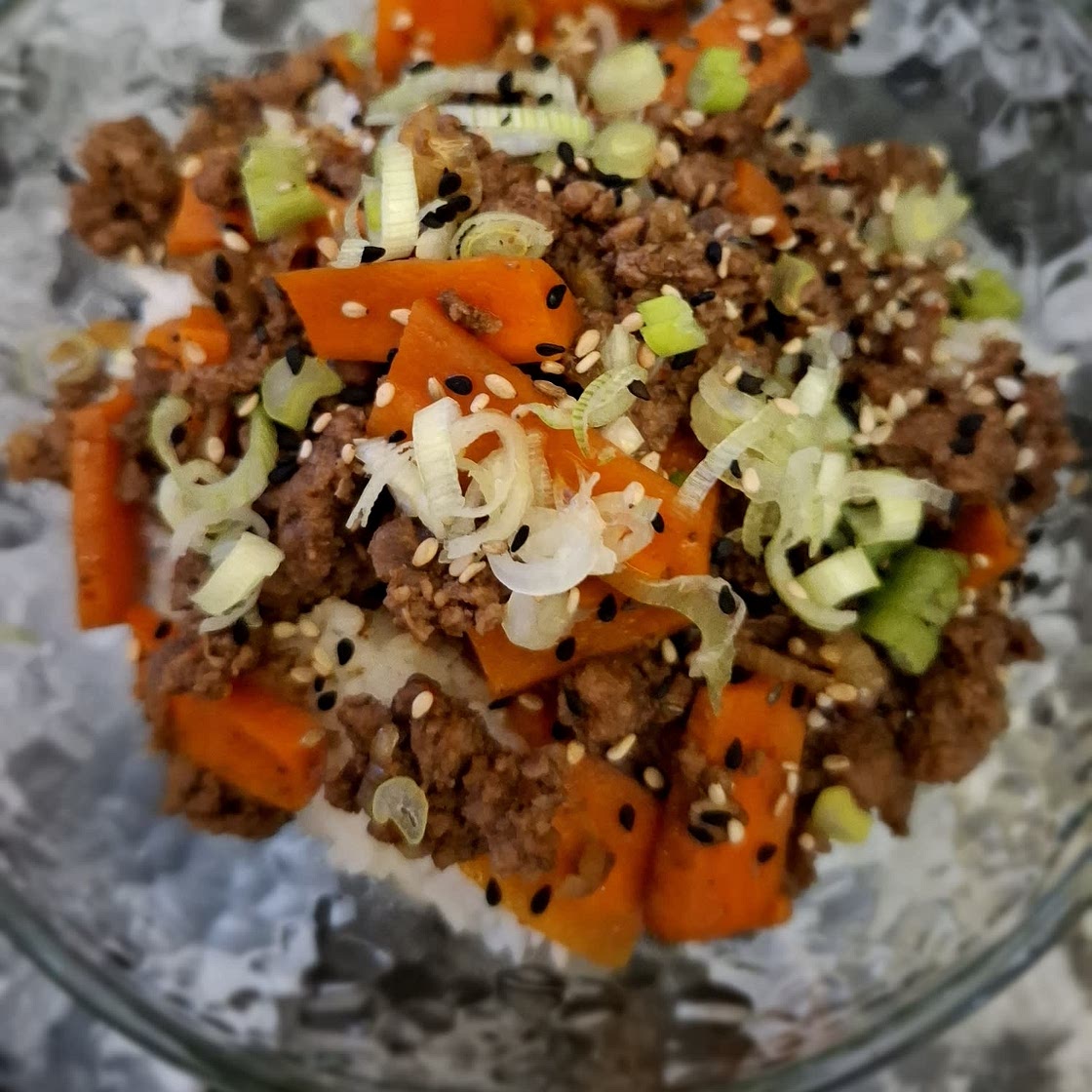 Korean Ground Beef and Rice Bowls
