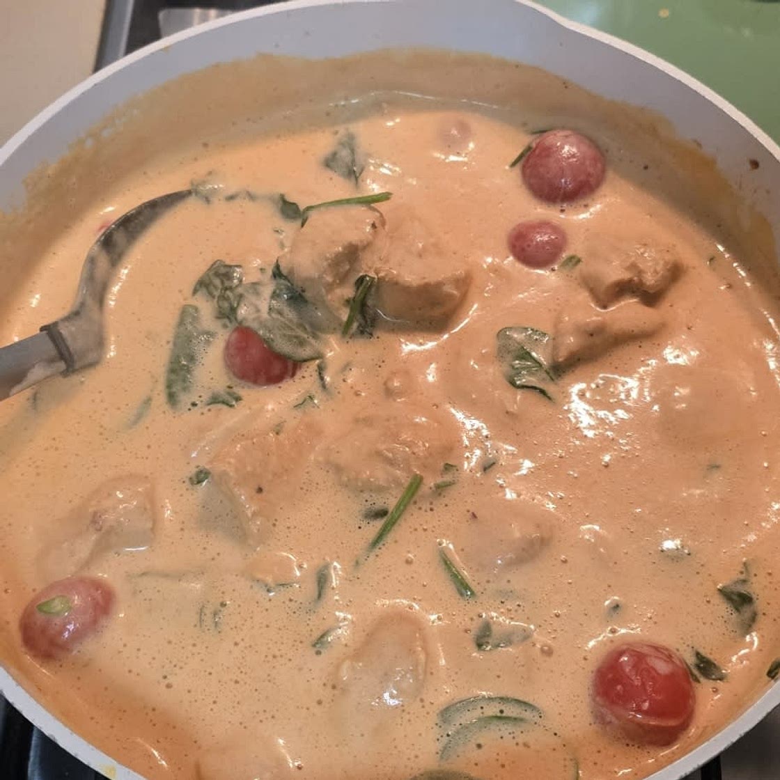 High Protein Creamy Tuscan Chicken Meal Prep! 🔥