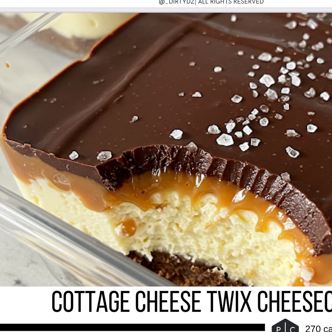 Cottage cheese twix cheesecake 