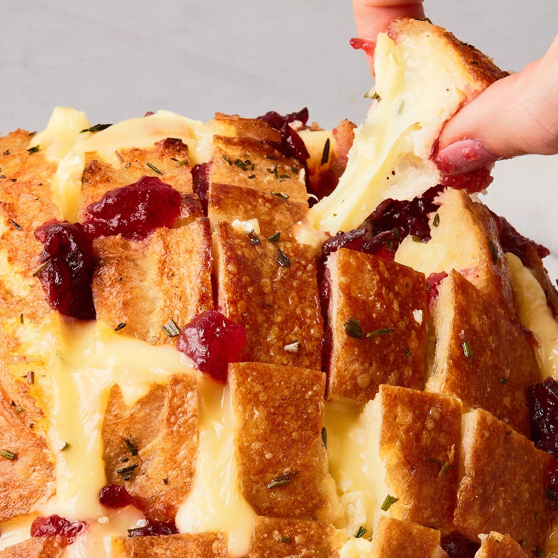 Cranberry Brie Pull-Apart Bread