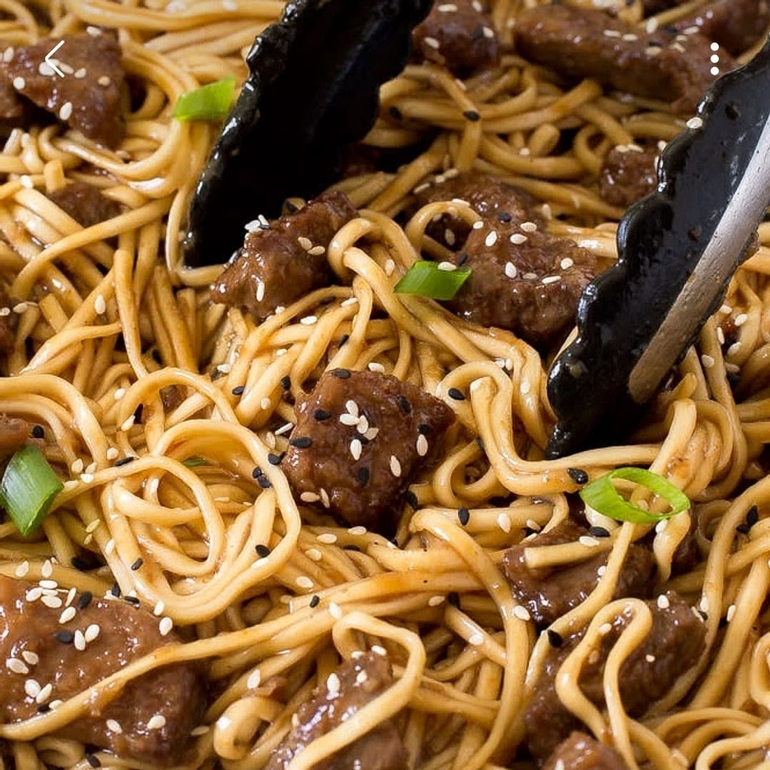D'licious Sesame Teriyaki Noodles with Steak