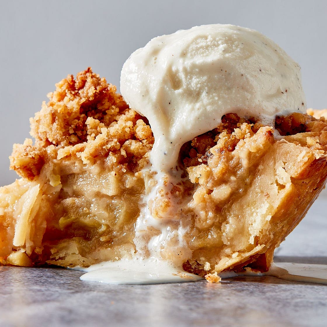 Apple Crumble Pie
