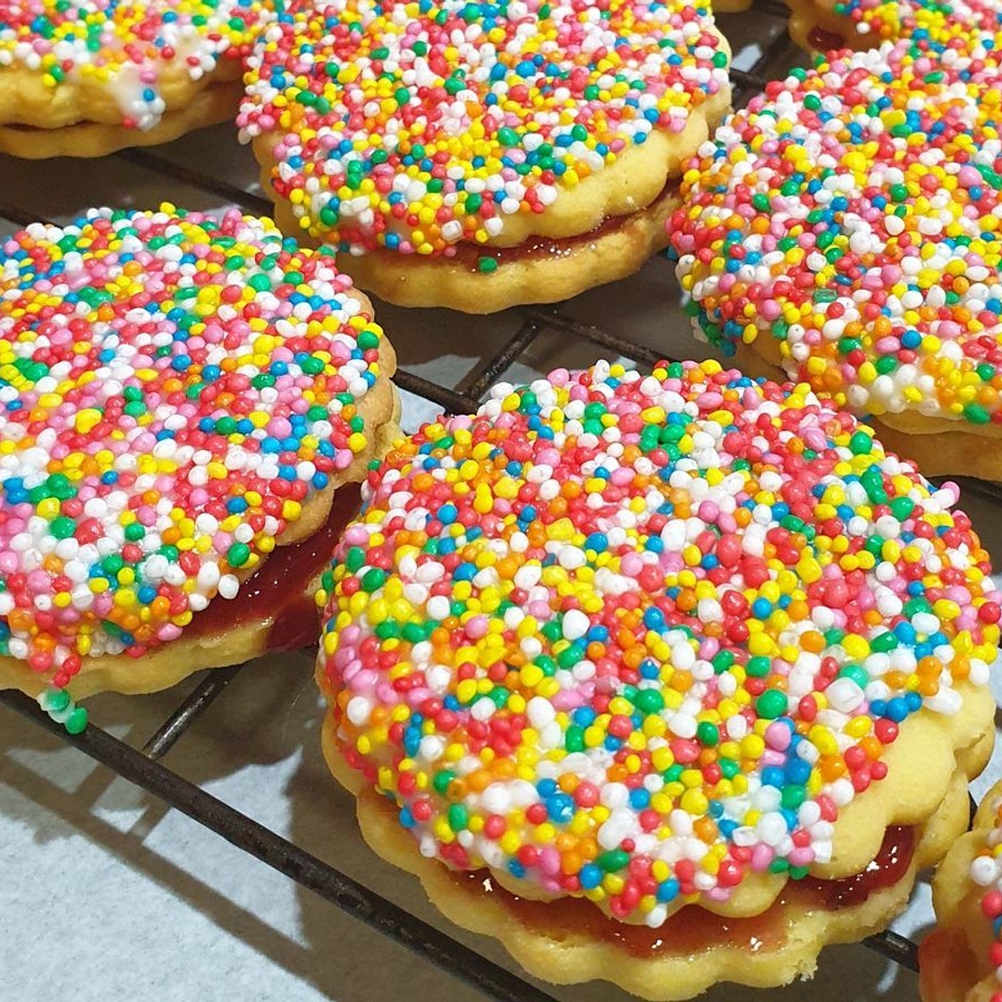 Kiss biscuits recipe