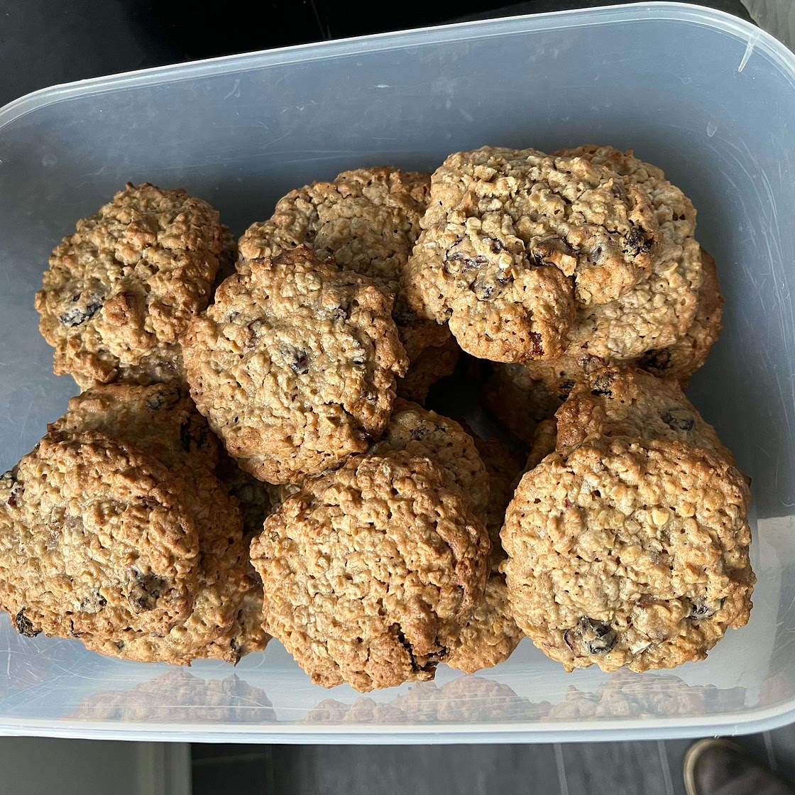 Ultimate oatmeal and raisin cookies