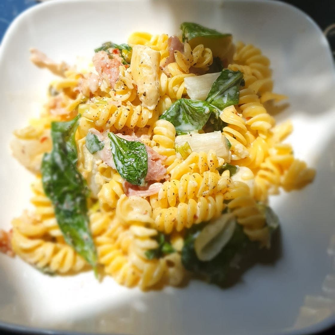 Pasta mit Spargel und Schinken