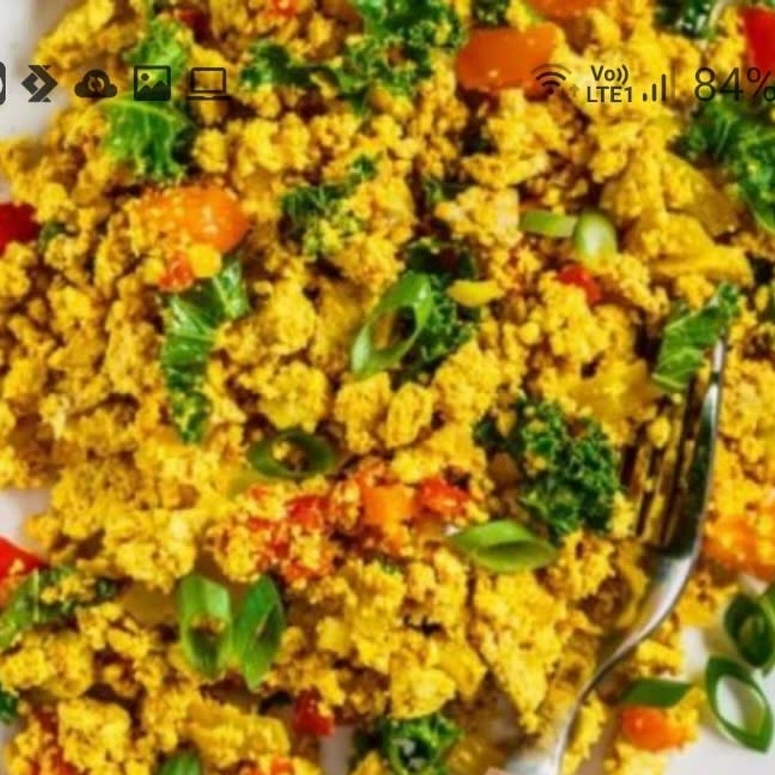 Tofu strapazzato con verdure