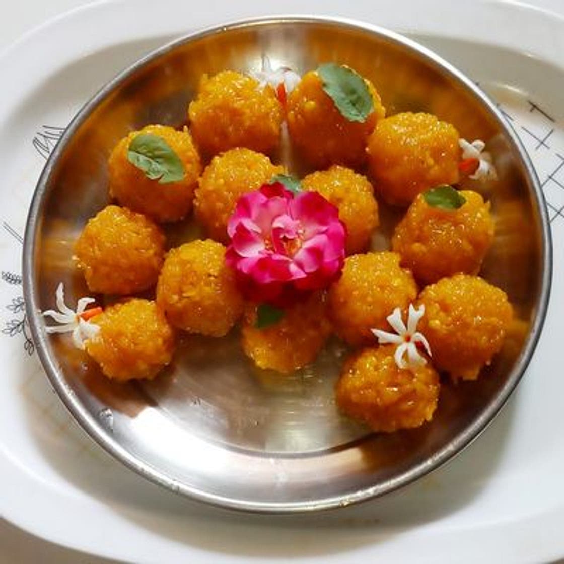 लड्डू (laddu recipe in Hindi)