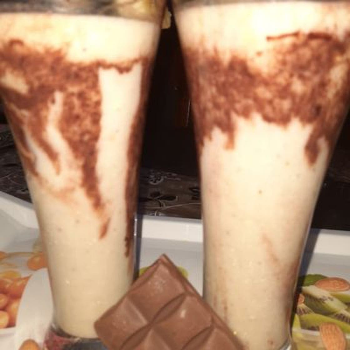 चॉकलेट बनाना शेक (Chocolate banana shake recipe in hindi)