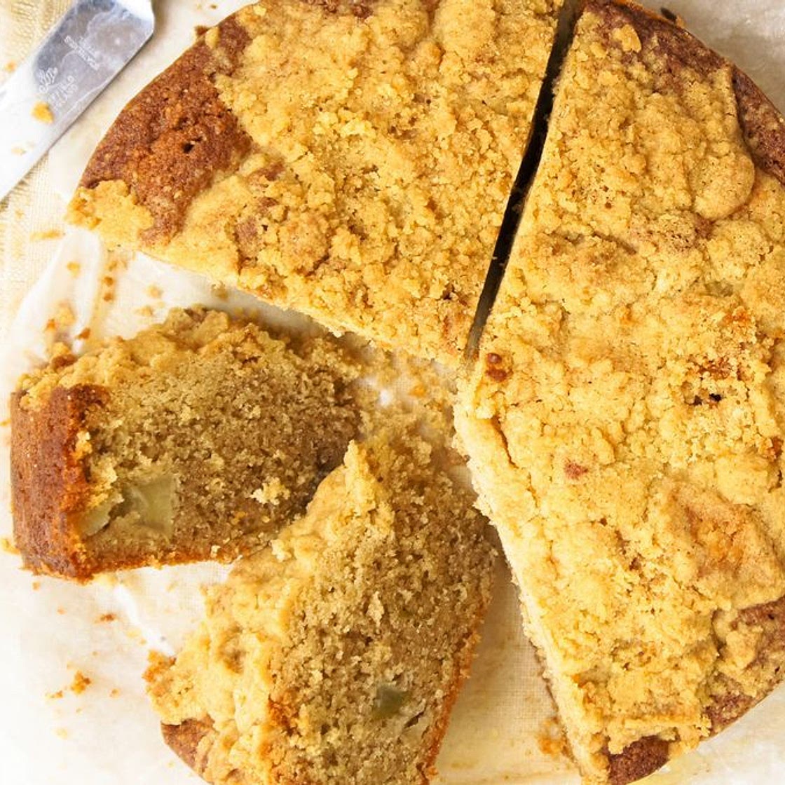 Cinnamon and Pear Crumble Cake recipe