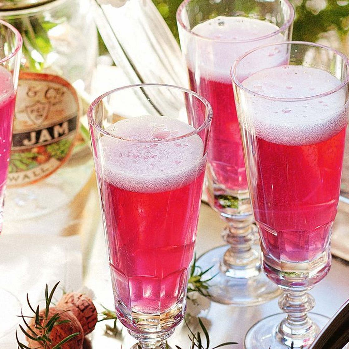 Rhubarb spritz
