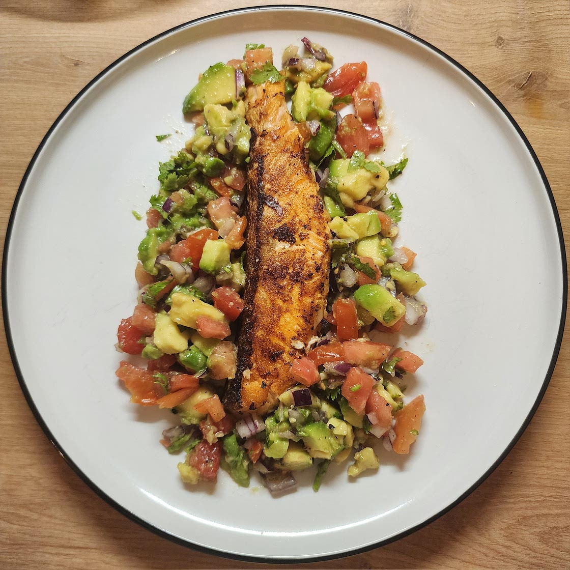 Grilled Salmon with Avocado Salsa (Healthy, Low-Carb, Paleo, Whole30)