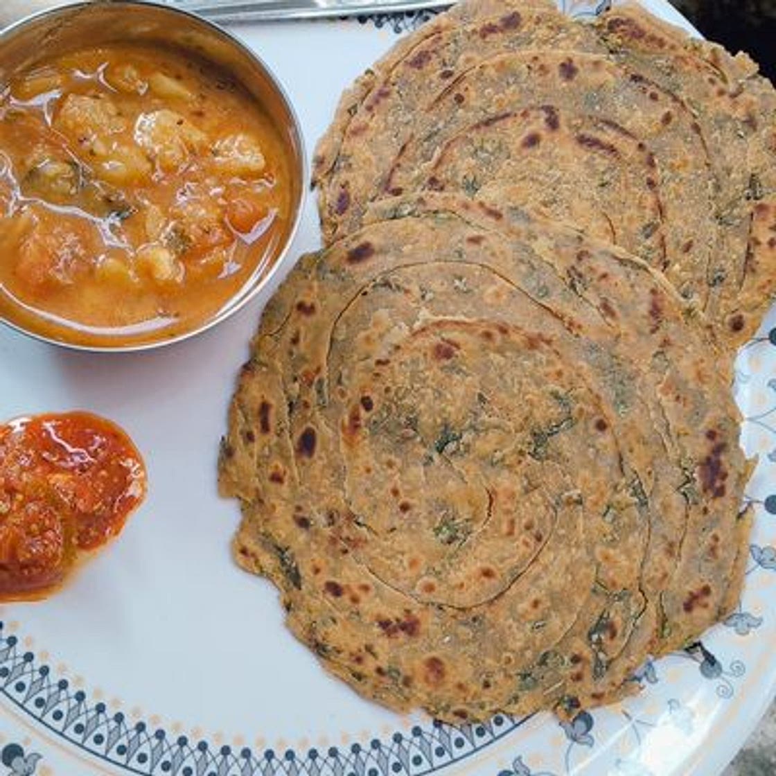 पालक लच्छा पराठा (Palak Lachha Paratha recipe in Hindi)
