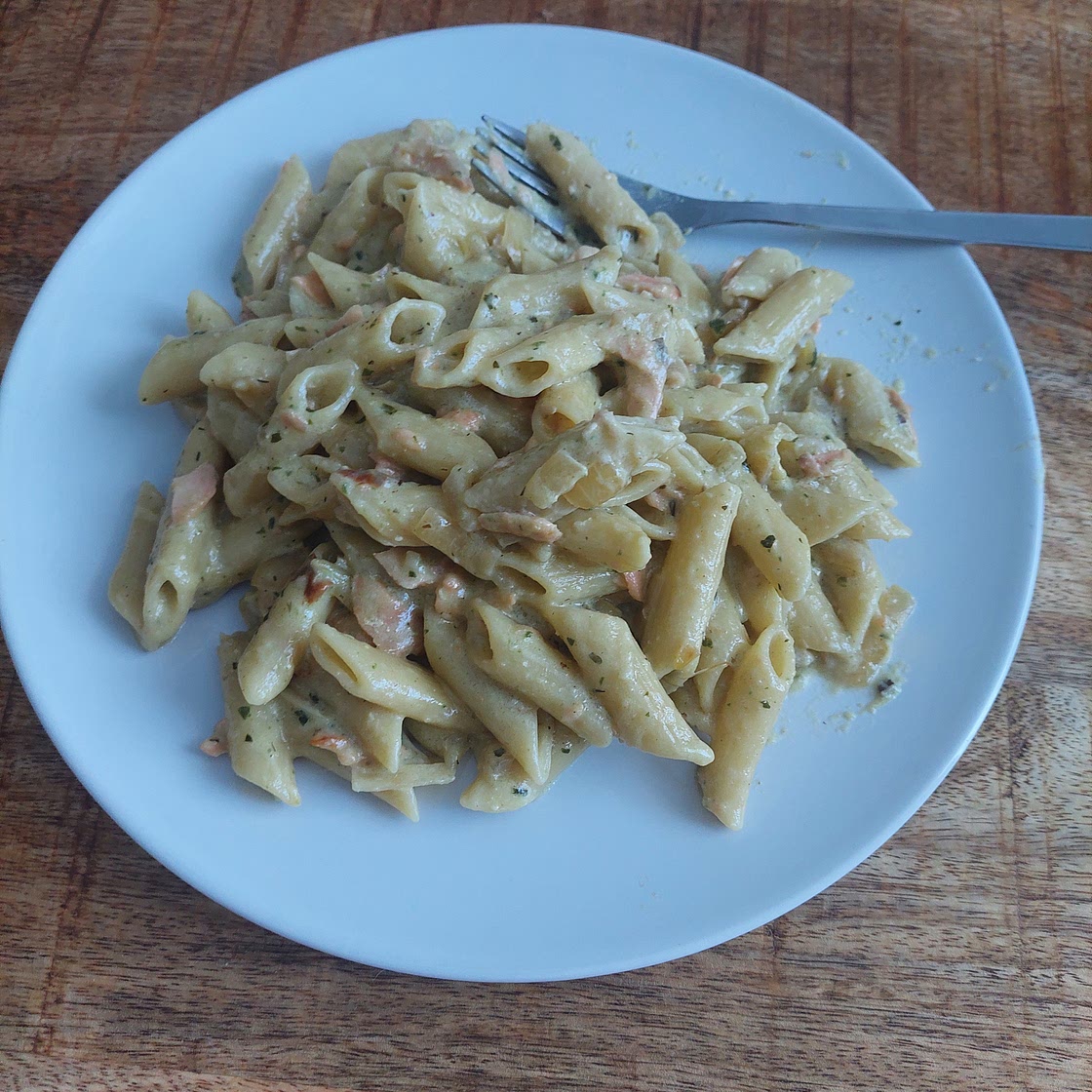 Creamy Pesto Penne with Ham or Smoked Salmon
