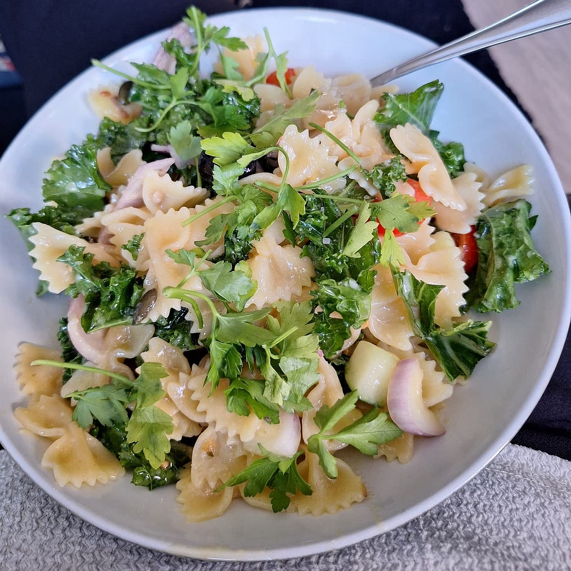 Mediterranean Kale Pasta Salad