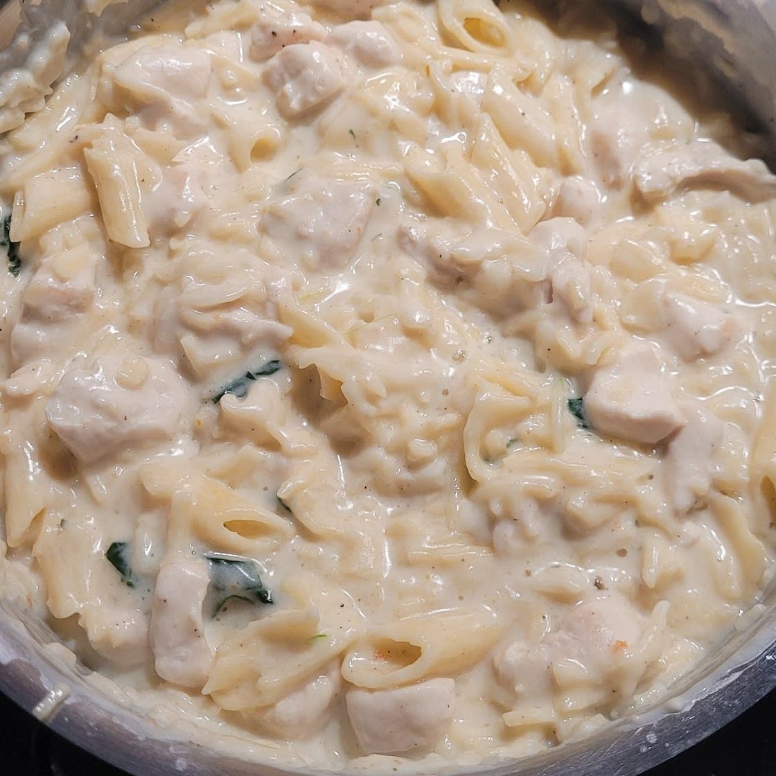 One Pot Creamy Pesto Chicken Pasta